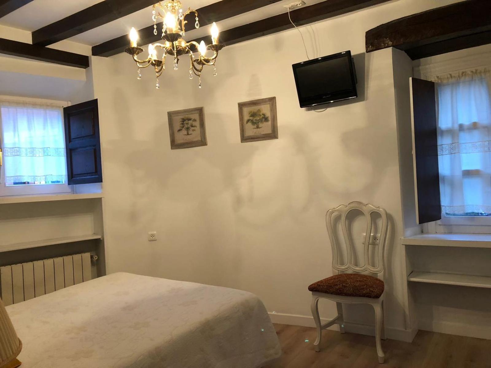 Apartamentos La Casona Ucieda Exterior foto